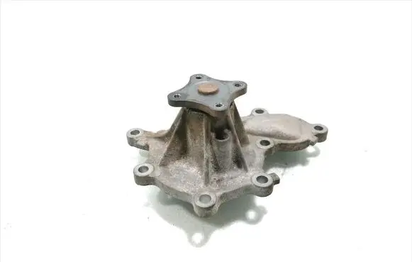 Nissan X-Trail T30 Water pump 