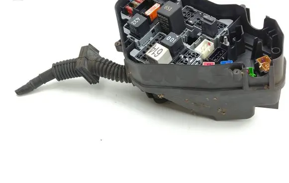 Porsche Cayenne (92A) Fuse module