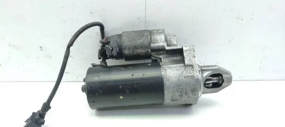 Mercedes-Benz E W212 Starter motor A0061514101