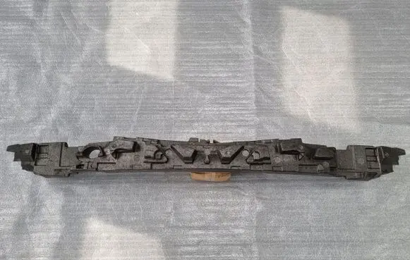 Front bumper foam support bar