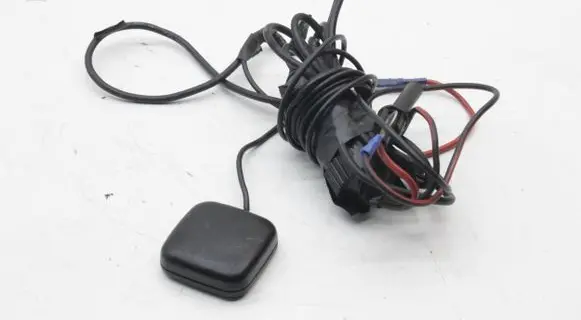 Land Rover Range Rover L322 Aerial GPS antenna