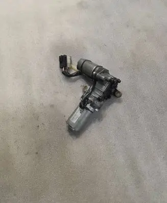 BMW 5 E60 E61 Steering column adjust motor 6908962 12V500040 1147601