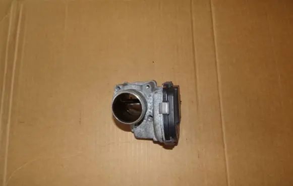 Peugeot 207 Throttle valve 9673534480