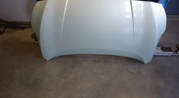 Nissan Leaf II (ZE1) Engine bonnet/hood