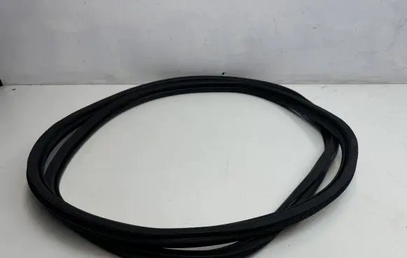 Peugeot 5008 II Rear door rubber seal (on body) 9812586680