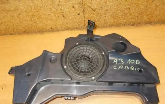 Audi A3 S3 8P Front door speaker