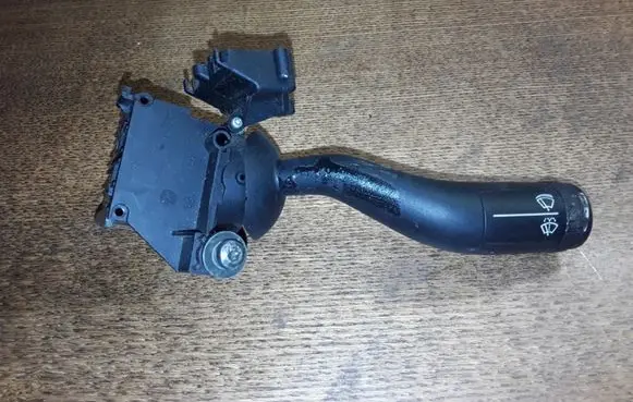 Volkswagen Phaeton Wiper control stalk 3D0953503A