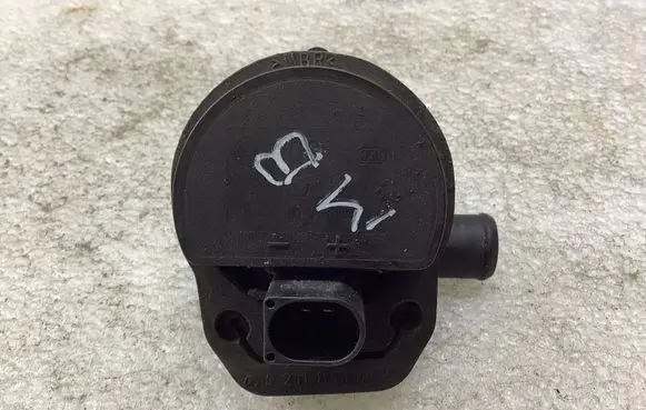 Mercedes-Benz GL X164 Electric auxiliary coolant/water pump A2118350028