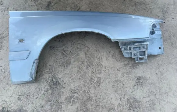 Volvo V70 Fender 