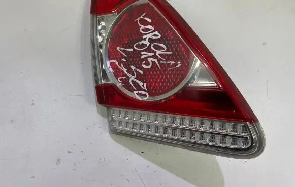 Toyota Corolla E140 E150 Tailgate rear/tail lights