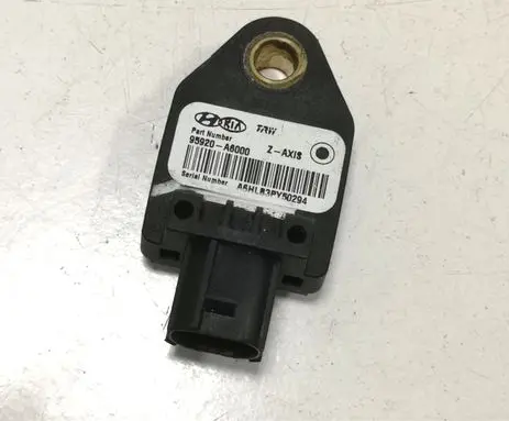 KIA Ceed Airbag deployment crash/impact sensor 95920A6000 A6HLB3PY50294