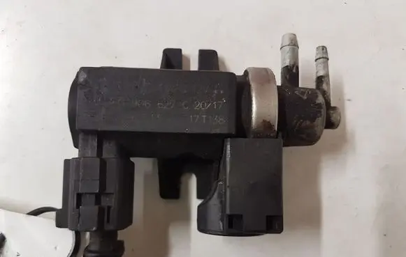 Audi A4 S4 B7 8E 8H Turbo solenoid valve 8E0906527 72290313