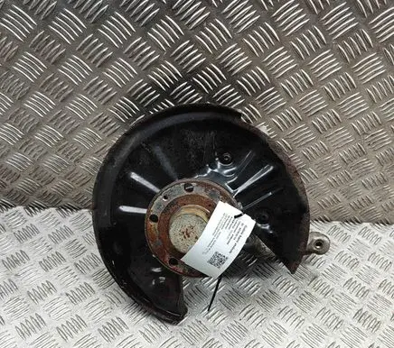 Rear wheel hub