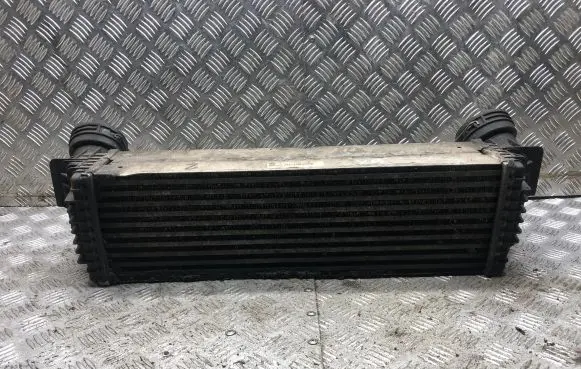 BMW X5 E70 Intercooler radiator 1751753347506 17517533475 7533475