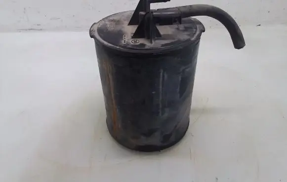 Active carbon filter fuel vapour canister