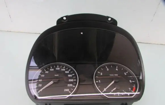 BMW 1 E81 E87 Speedometer (instrument cluster) 102493293 918703802
