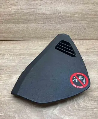 Mercedes-Benz E W211 Dashboard side end trim 2116800678 T0013784