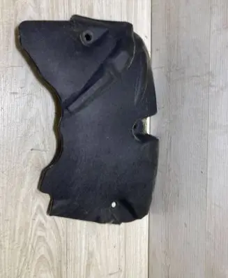 BMW 3 G20 G21 Heat shield in engine bay 8580385
