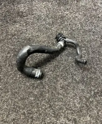 Volkswagen Tiguan Engine coolant pipe/hose 5Q0122291