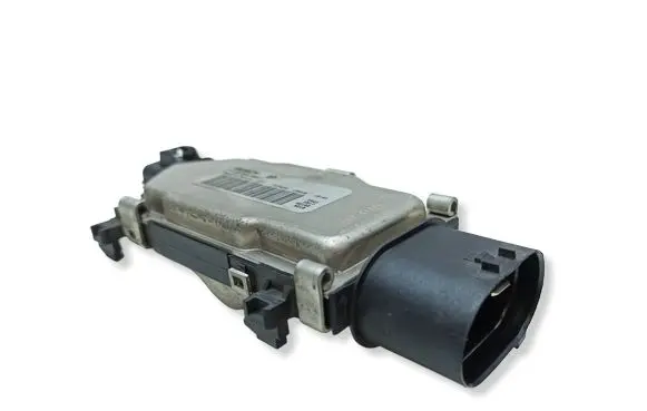 Mercedes-Benz B W246 W242 Coolant fan relay 1137328648