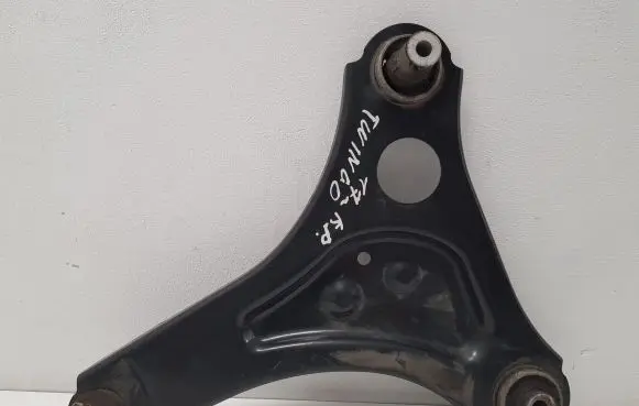 Renault Twingo III Front lower control arm/wishbone