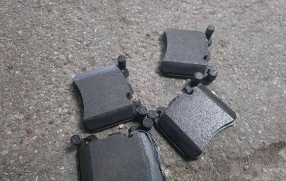 Rolls-Royce Ghost I Brake pads (front) 34116799964 bbp2223