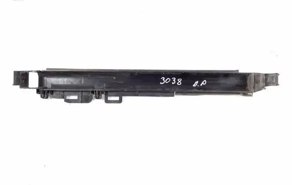 Mercedes-Benz C W204 Radiator mount bracket