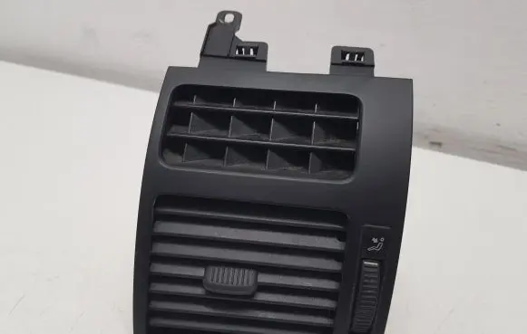 Volkswagen Touran I Dashboard side air vent grill/cover trim 1T0819703B