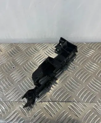 Audi A6 S6 C7 4G Front bumper mounting bracket 4G0807283