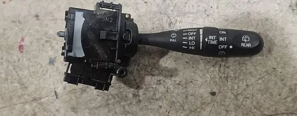 Suzuki Swift I Wiper control stalk