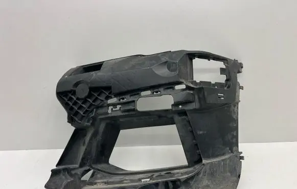 BMW 5 G30 G31 Front bumper mounting bracket 15067010 51118098675