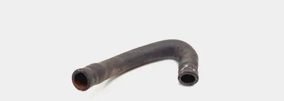Volkswagen PASSAT B5 Engine coolant pipe/hose 058121058B