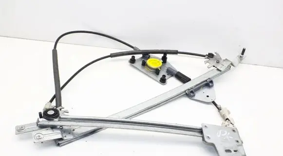 Audi TT TTS Mk2 Front door electric window regulator 