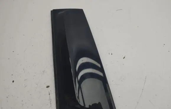 Mini Cooper Countryman R60 Rear side glass trim 9801547