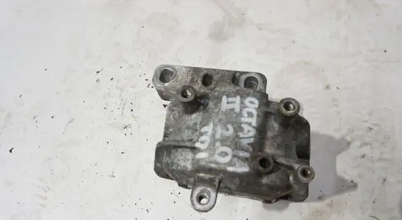 Skoda Octavia Mk2 (1Z) Engine mount bracket APAPODUSZKA