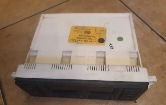 Audi A4 S4 B5 8D Climate control unit 8D0820043H 5HB00650011
