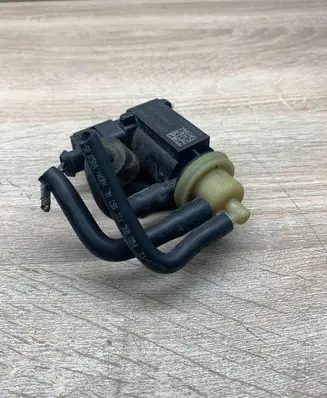Volkswagen Tiguan Vacuum valve 1K0906627B