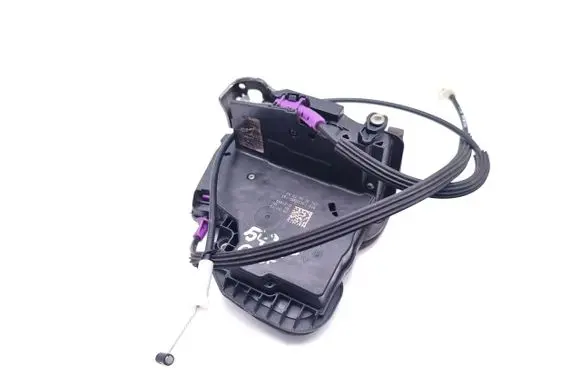 Opel Insignia B Front door lock C3039080
