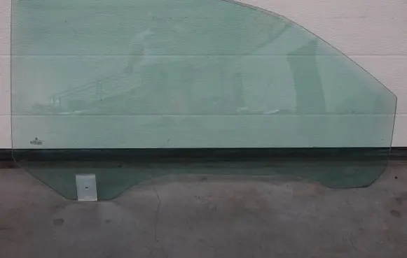 Volkswagen New Beetle Front door window glass four-door 43R004530 DOT615M50VAS2