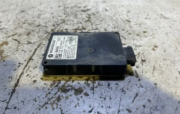 Dodge Challenger Blind spot module 68245862AE 622156970A 8436B6208428