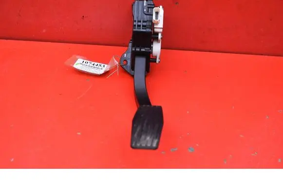 Opel Mokka Accelerator throttle pedal 96892406