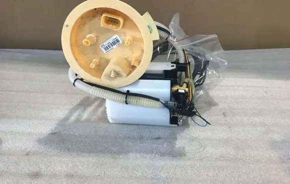 Volvo XC90 In-tank fuel pump 31372615 AEA59 00606441089001