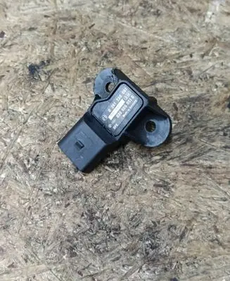 Volkswagen PASSAT B6 Air pressure sensor 0261230081 036906051G