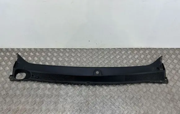 Dacia Duster II Wiper trim 668113292R