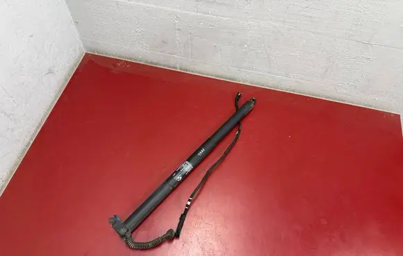 BMW X3 F25 Tailgate/trunk strut/damper 7287805