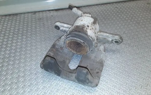 Skoda Roomster (5J) Front brake caliper