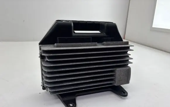 Audi A5 8T 8F Sound amplifier 8T1035223A