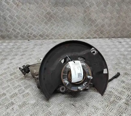 Opel Cascada Front wheel hub 13409306