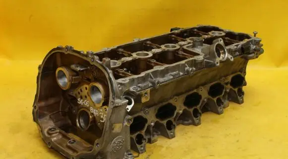 Audi A6 S6 C6 4F Engine head 07L103373J