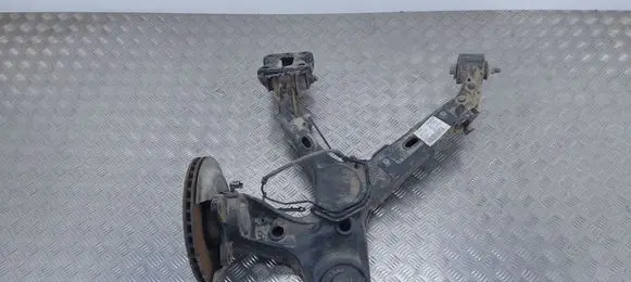 Rear wheel hub spindle/knuckle